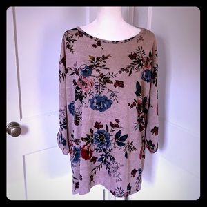 EUC Lane Bryant knit floral top